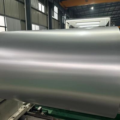 रंग-लेपित एल्यूमीनियम शीट की सुरक्षा और सजावट के लिए 25um टॉप कोटिंग
