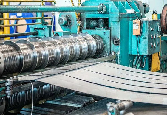 विभिन्न छत शैलियों और गटर निर्माण के लिए रंग लेपित एल्यूमीनियम शीट