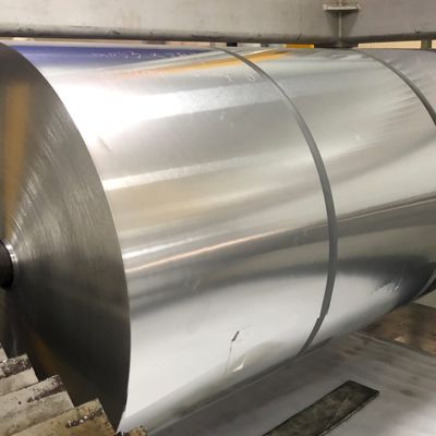 मिश्र धातु 3105 0.2 मिमी डेसर्ट डिस्प्ले ट्रे लाइनर के लिए पूर्व चित्रित एल्यूमीनियम कॉइल