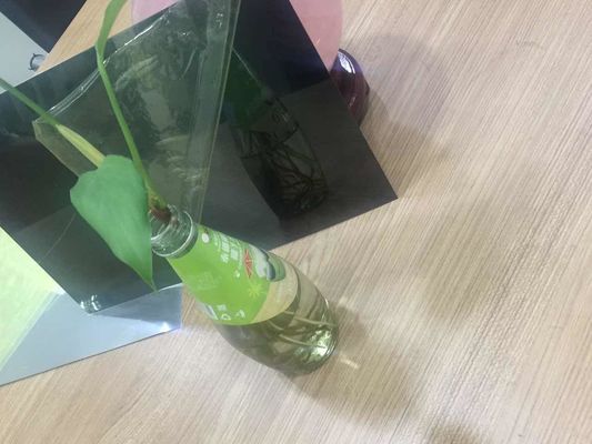 सौर ऊर्जा पैनल बनाने के लिए 96% से अधिक परावर्तक के साथ मिश्र धातु 1085 0.80 मिमी मोटाई वाली सिल्वर एल्युमीनियम मिरर शीट