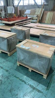 रोलेबल रिज वेंटिलेशन टेप बनाने के लिए 0.10 मिमी मोटाई 45 मिमी चौड़ाई प्रीपेंटेड एल्यूमिनियम फॉयल कॉइल